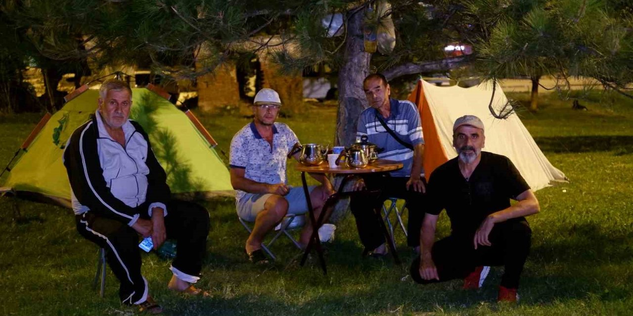 Kırkpınar güreş sevdalıları, meydanlarda çadırlarda uyudu