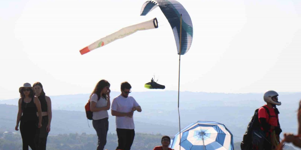 Yamaç paraşütçülerin gözde adresi: Kırantepe
