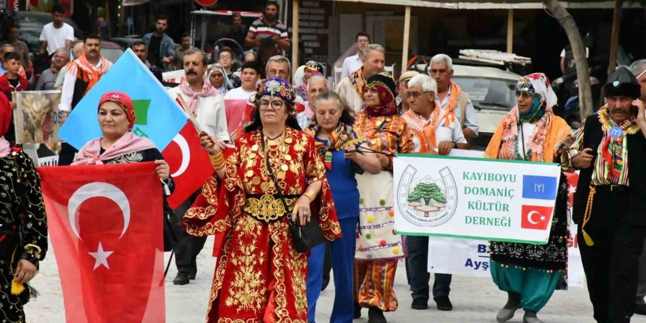 Emet’te Yörük ve Türkmen derneklerinin kortej yürüyüşü büyük ilgi gördü