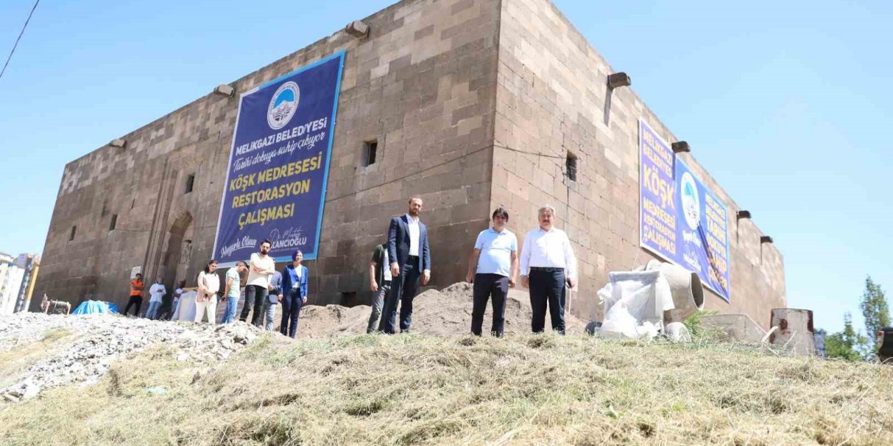Köşk Medrese Canlı Günlerine Geri Dönecek