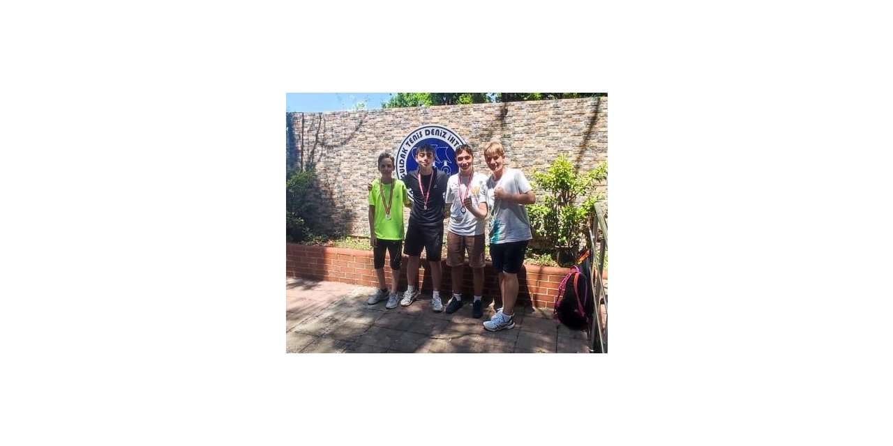 5 madalya ile döndüler