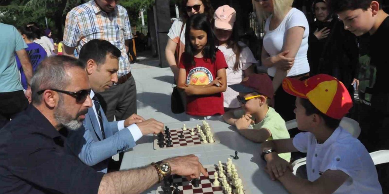 Yaz spor okulları düzenlenen törenle başladı