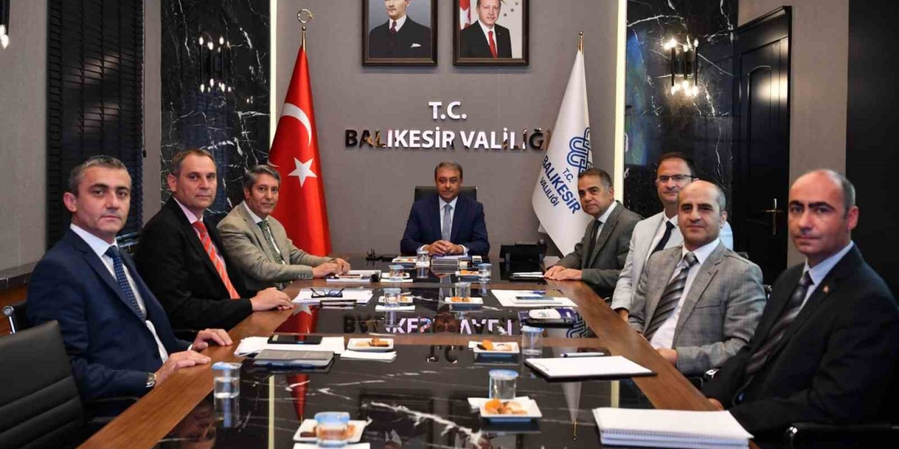 Balıkesir’de eğitim değerlendirme toplantısı yapıldı