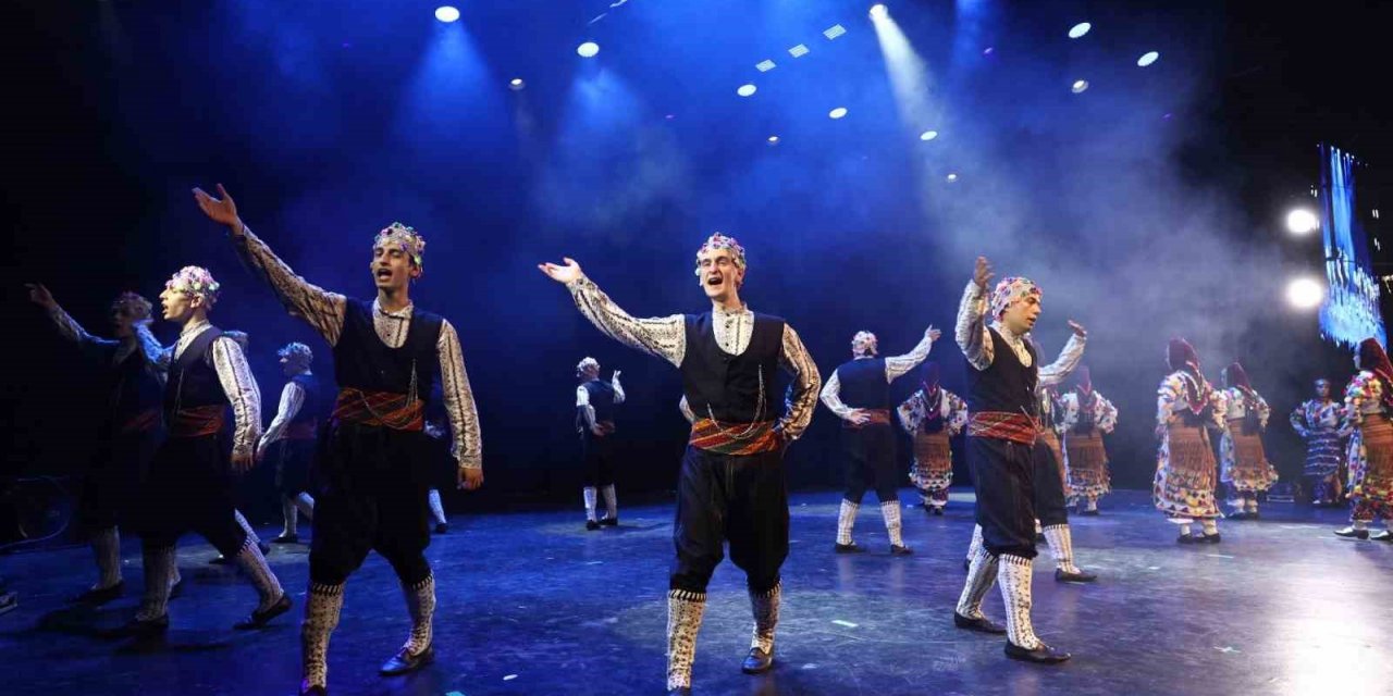 Karagöz Halk Dansları’ndan muhteşem final