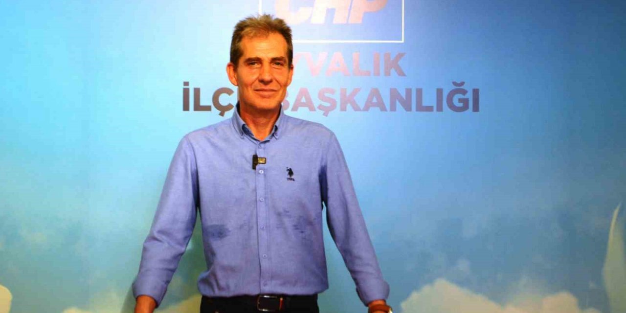 Ayvalık CHP’de Başkan Şalmanlı adaylığını açıkladı