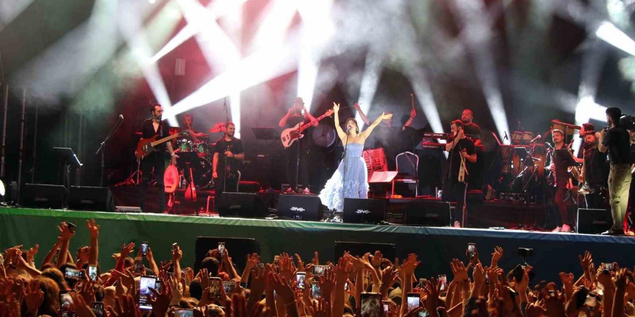 Kdz. Ereğli, Şevval Sam ve Sakiler ile coştu