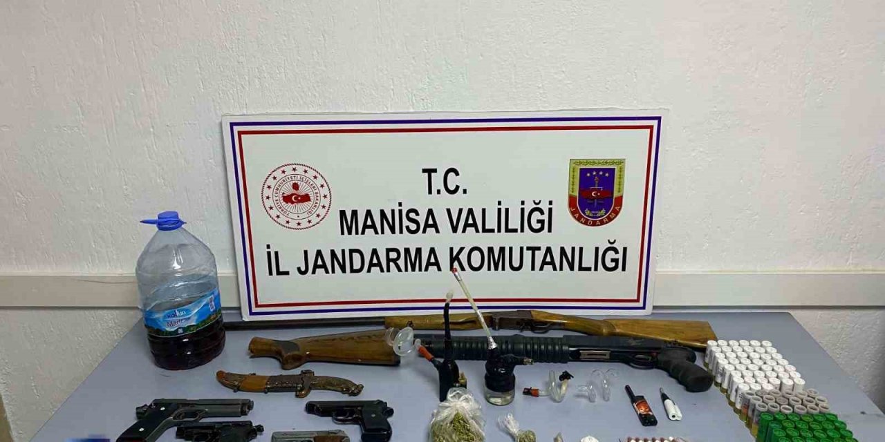 Manisa’da jandarma ekipleri uyuşturucuya geçit vermedi