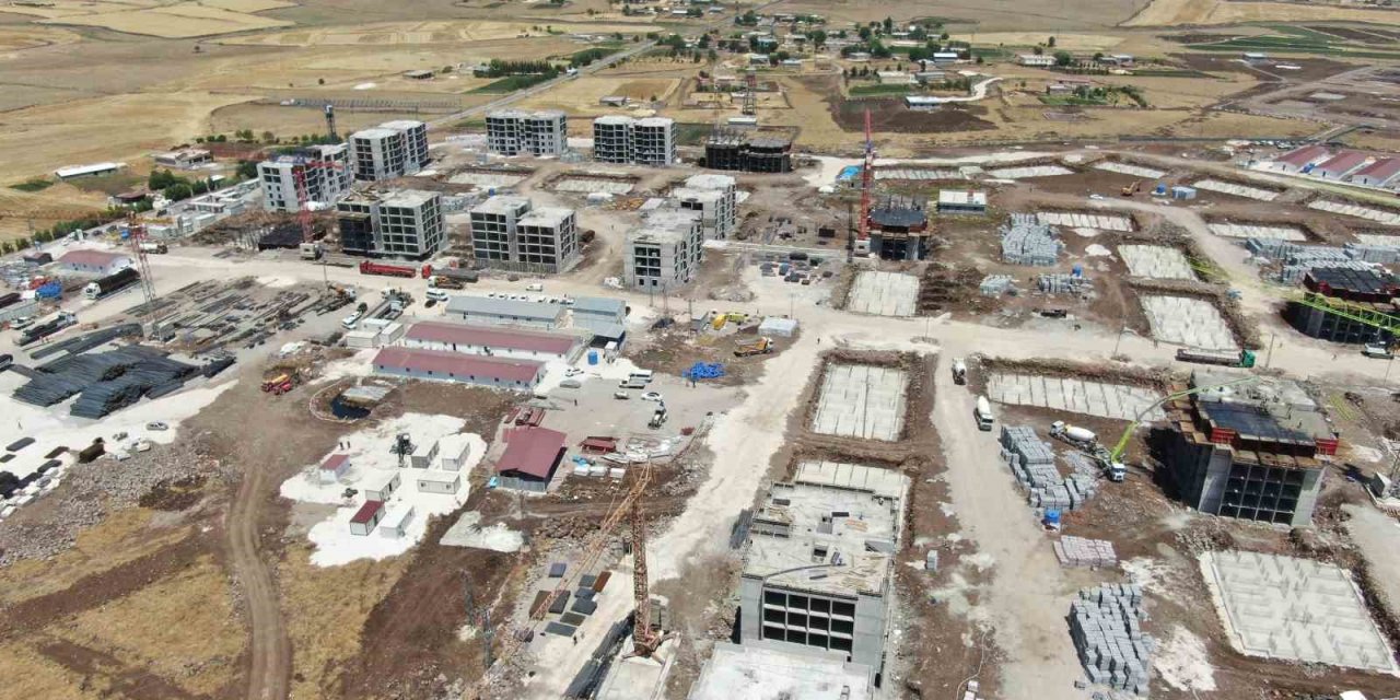 Diyarbakır’da deprem konutları hızla yükseliyor