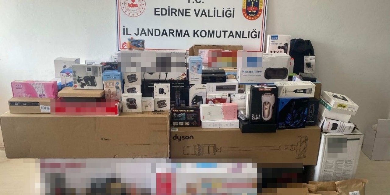Edirne’de kaçakçılık operasyonları: 29 gelinlik, kaçak malzemeler ve uyuşturucu yakalandı