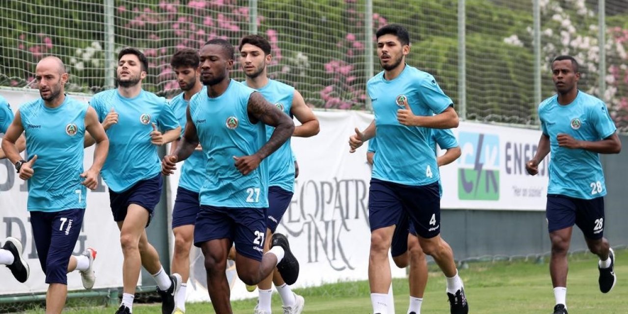 Alanyaspor yeni sezon hazırlıklarını sürdürdü