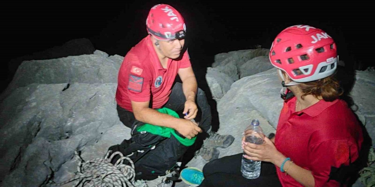 Antalya’da antik kentte mahsur kalan şahıs kurtarıldı