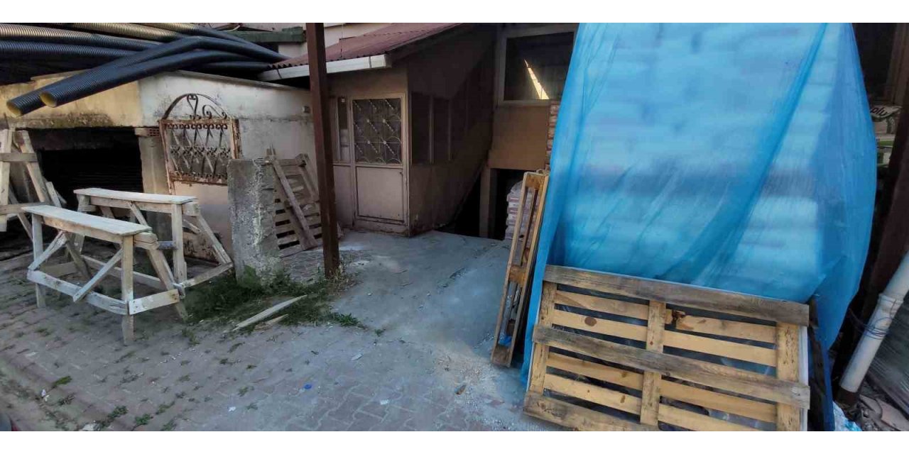 Evin önündeki motosikleti çalan hırsız, yakalanarak tutuklandı