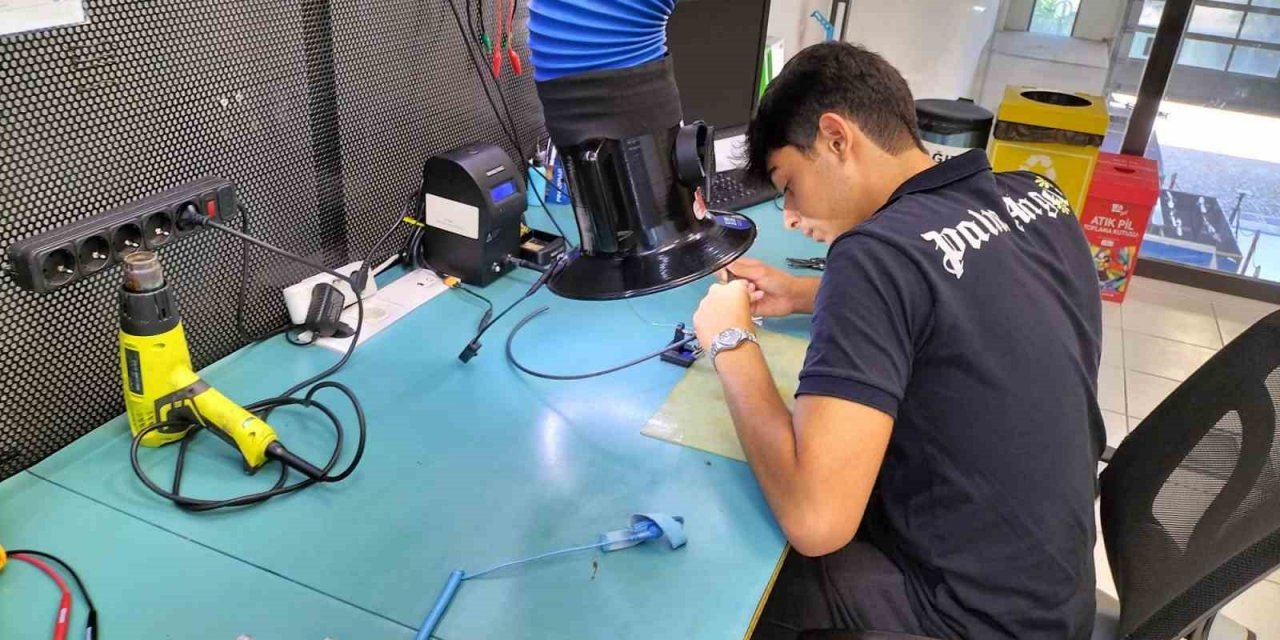 Karaman’da Mesleki ve Teknik Anadolu Liselerinde okuyan öğrenciler yaz stajlarına başladı