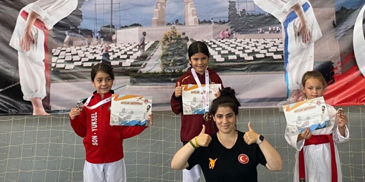 Rakiplerine tatamiyi dar ettiler