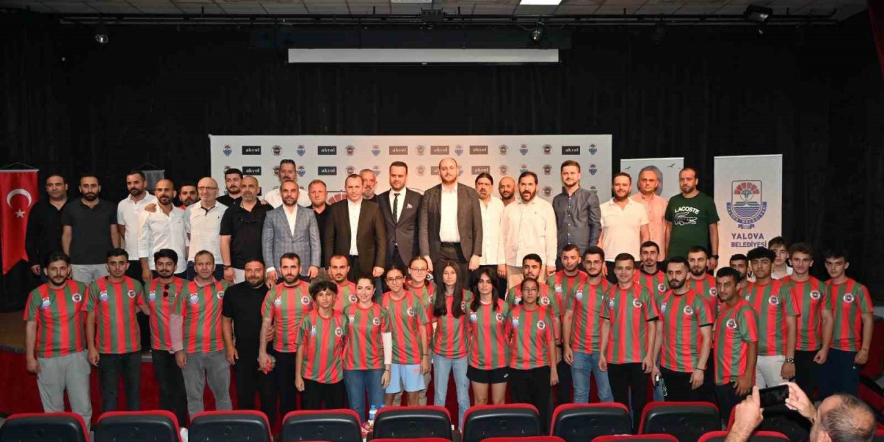 Yalovaspor’da sponsorluk anlaşması töreni