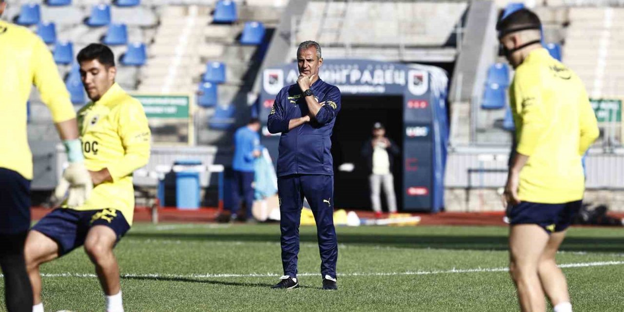 Fenerbahçe, Rusya kampının ilk antrenmanını yaptı