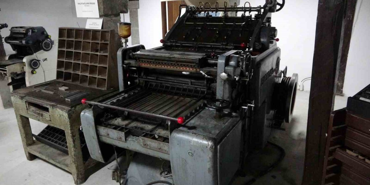 2. Dünya Savaşı’nda Hitler’in eritip tanka dönüştürdüğü baskı makinesi Trabzon’da sergileniyor