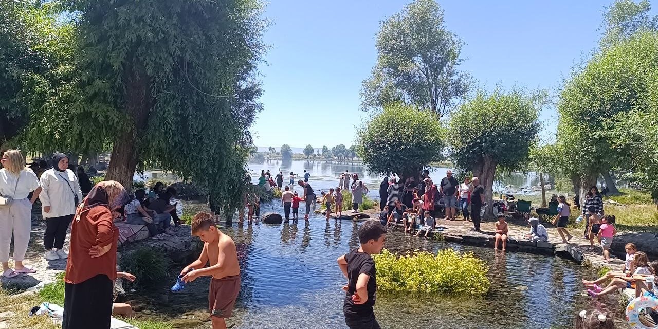 Büğleyen’e ziyaretçi akını