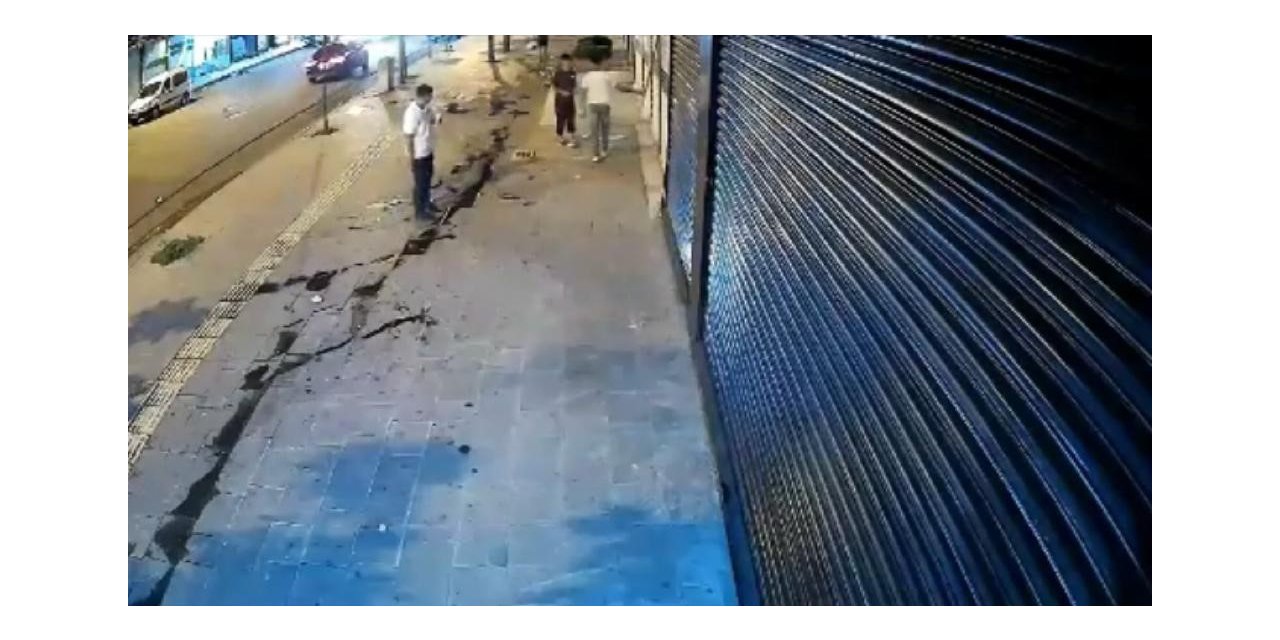 Diyarbakır’da iş yerinin tabelasını söküp çaldılar