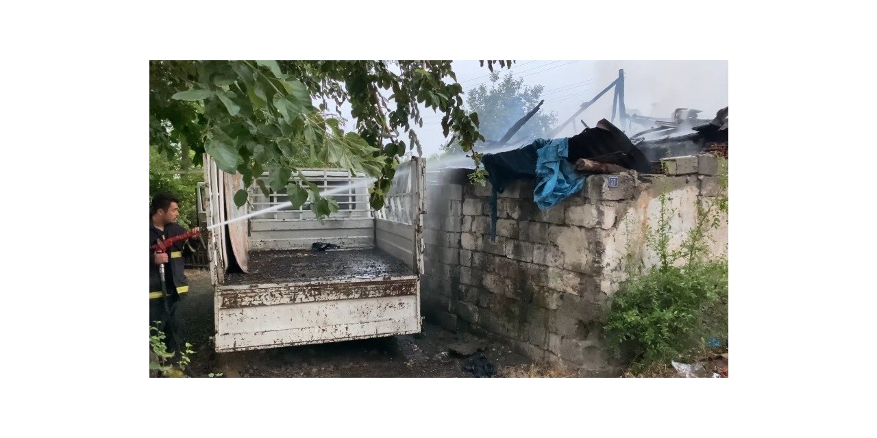 Osmaniye’de kullanılmayan kerpiç evde çıkan yangın korkuttu