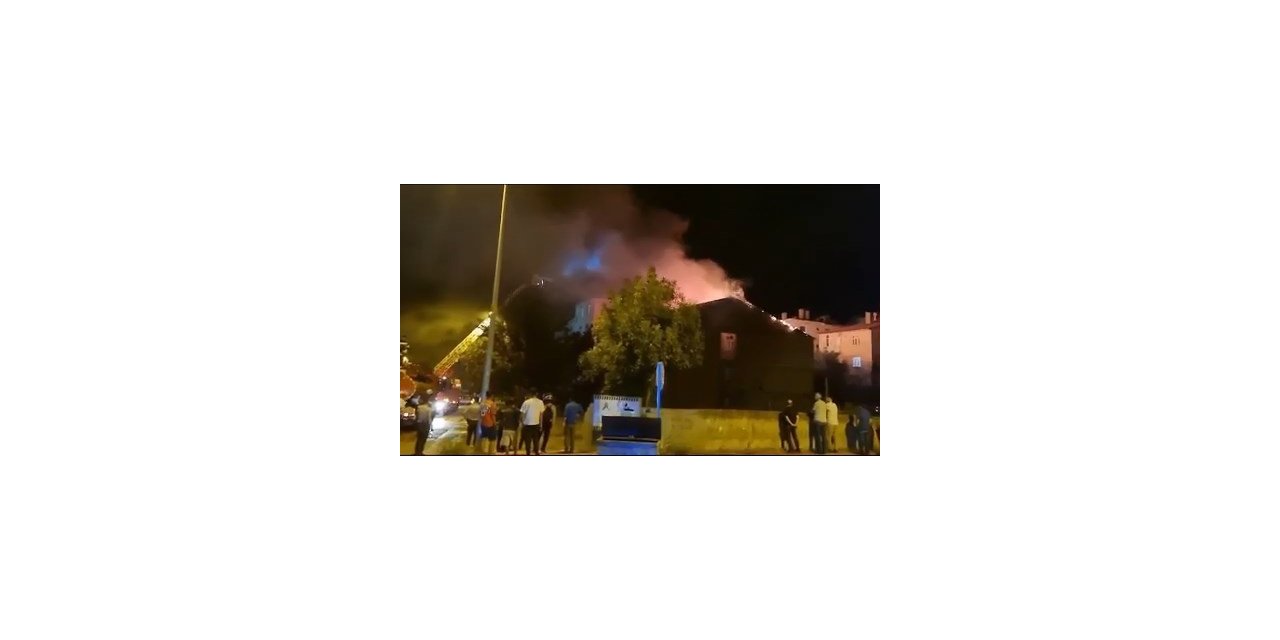 Elazığ’da korkutan yangın