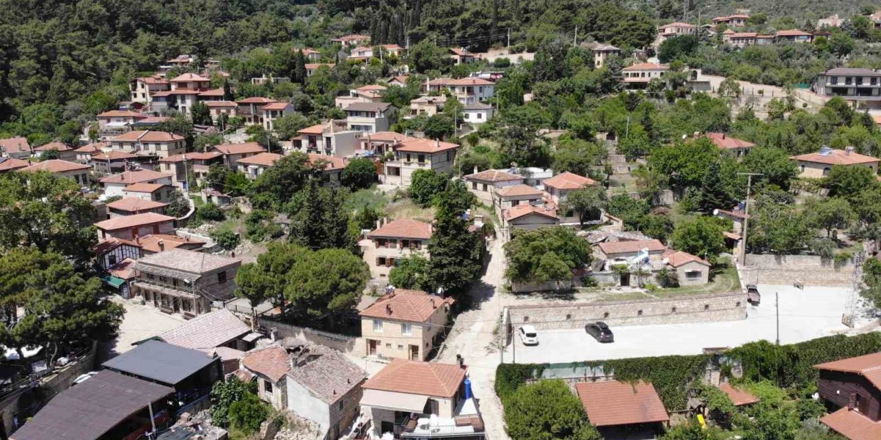 Bu köyde ticari amaçlı fotoğraf çekmek yasak