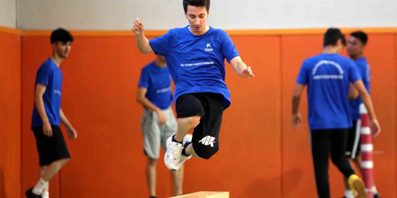 Küçükçekmece’de ücretsiz POMEM, BESYO ve spor liseleri hazırlık kursları başladı