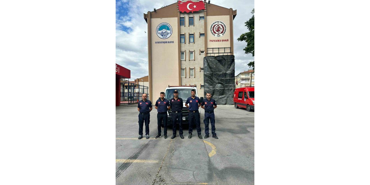 Büyükşehir İtfaiyesi, Bartın’daki sel felaketinde yaraları sarıyor