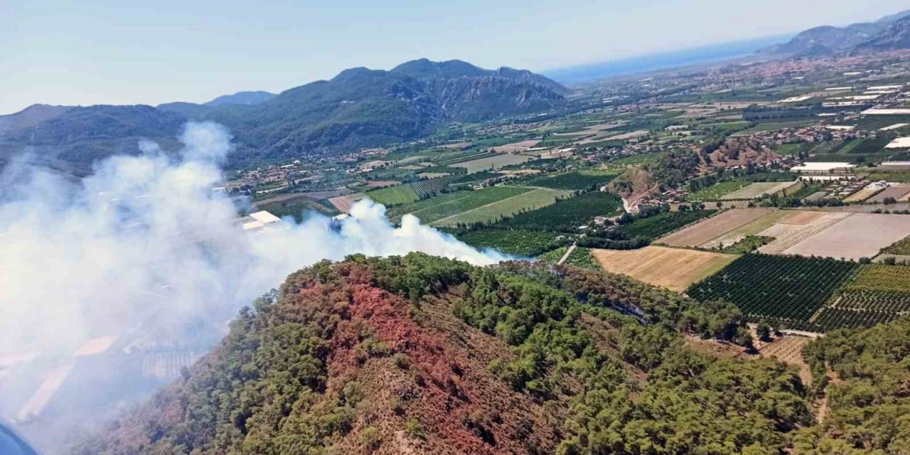 Ortaca orman yangınına havadan karadan müdahale devam ediyor