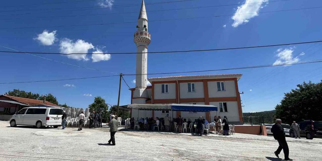 Çan’da Bardakçılar köyü camii ibadete açıldı