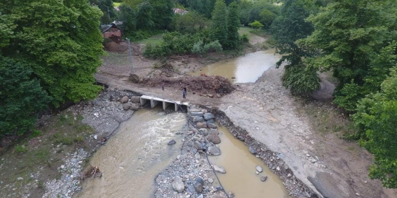 Tekkeköy’de afetle mücadele sürüyor