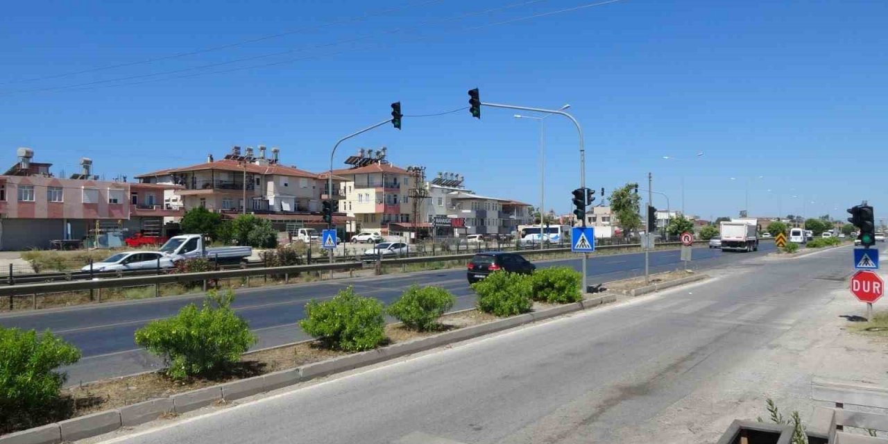 Otobüsle çarpışan motosikletin genç sürücüsü hayatını kaybetti