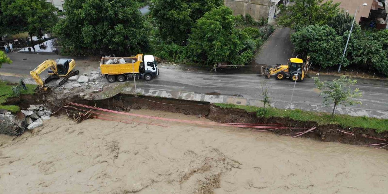 Ordu’yu sağanak vurdu