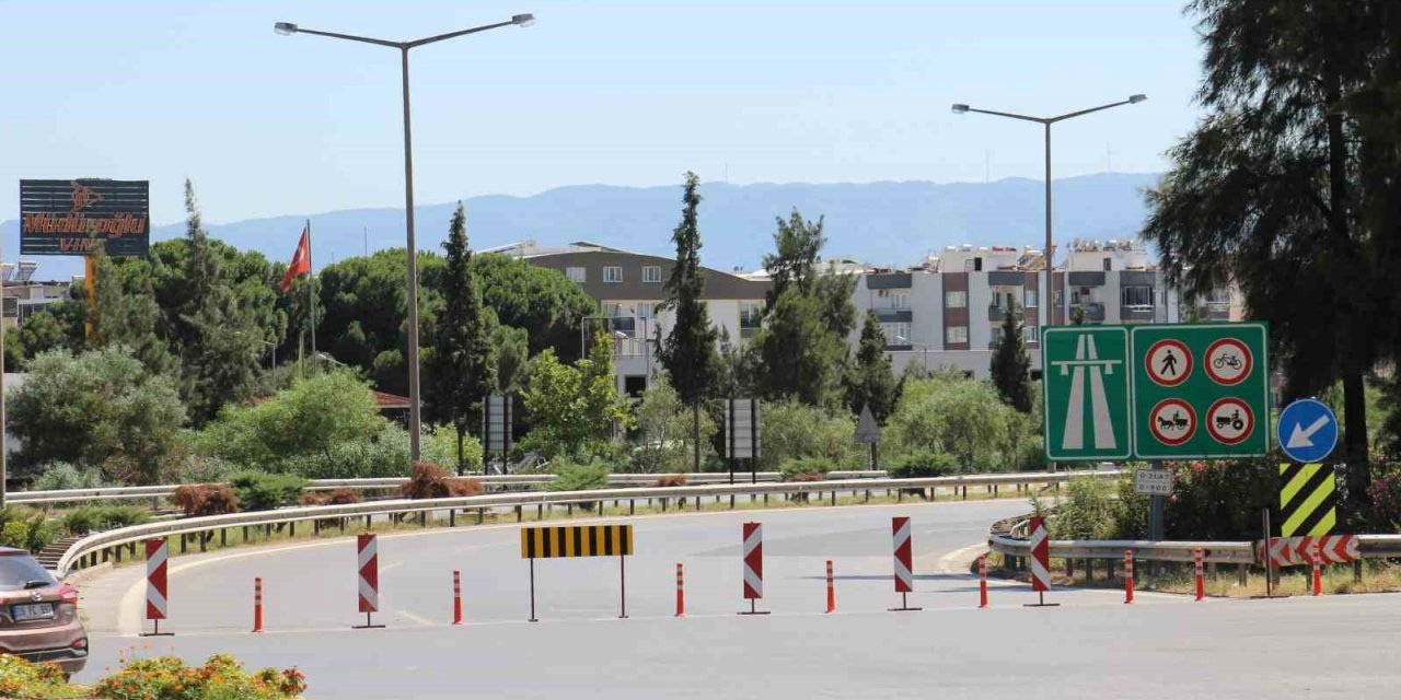 Aydın’da otoyolu Mimarsinan girişi 15 Ağustos’a kadar kapatıldı