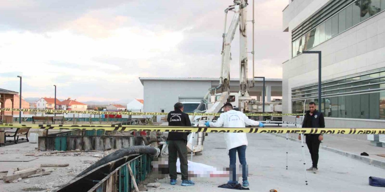 Karaman’da beton pompası faciası: Bayram Ali Akdilek öldü, 2 yaralı! Kopan kulak bulunamadı