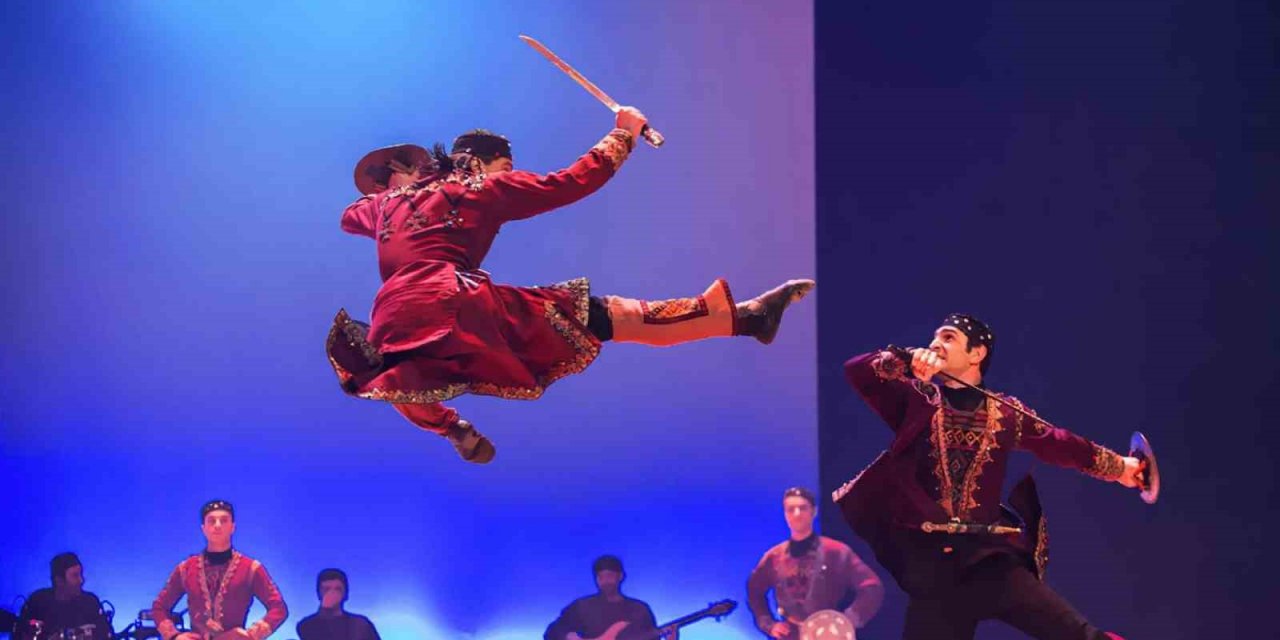 Dünyaca ünlü dans topluluğu Sukhishvili Bursa Festivali’nde