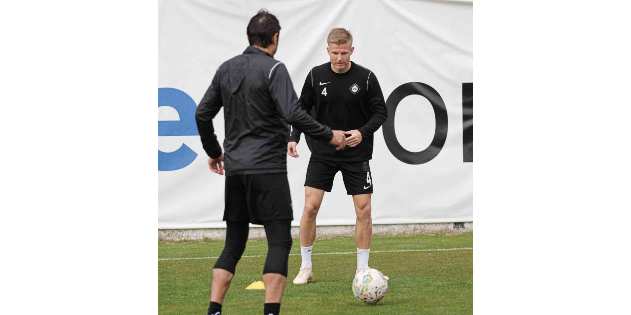 Altay’da Eric Björkander’in durumu zora girdi