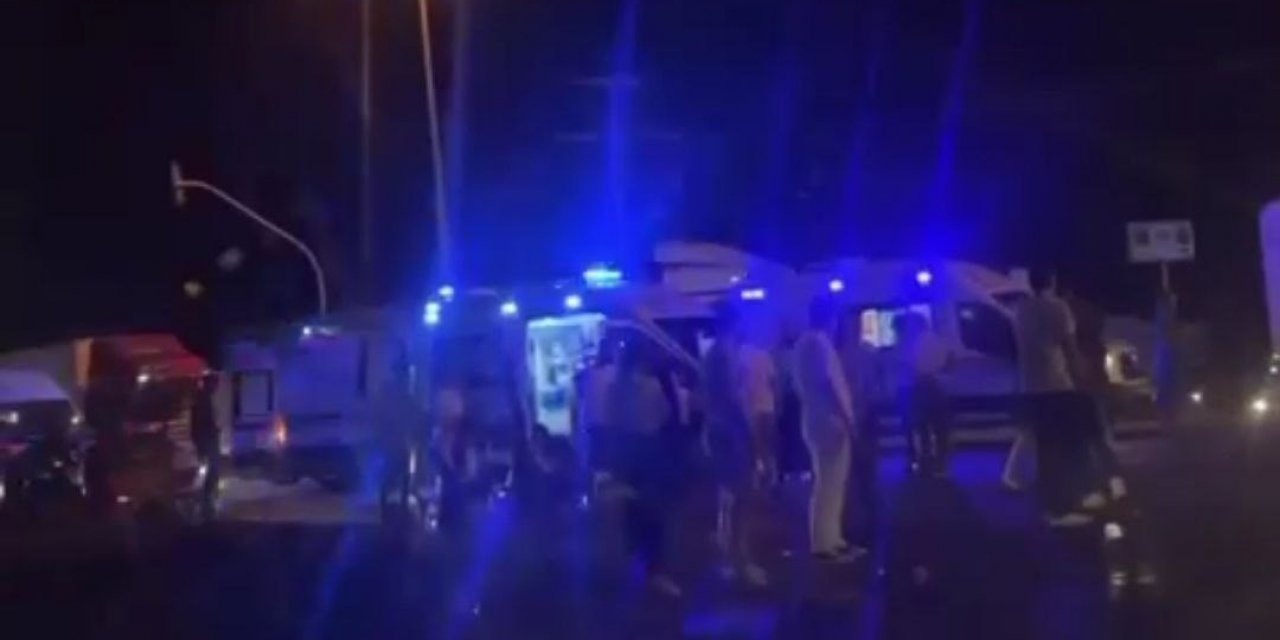 Bandırma’da trafik kazasında 9 kişi yaralandı