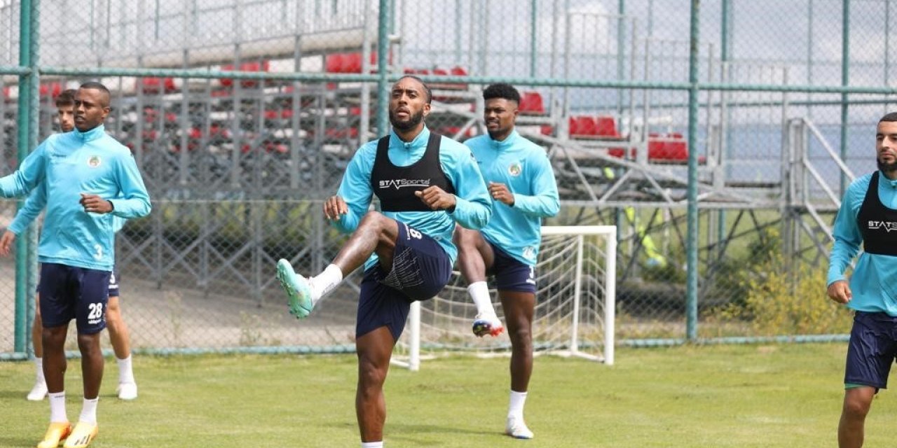 Alanyaspor, kamp çalışmalarını sürdürüyor