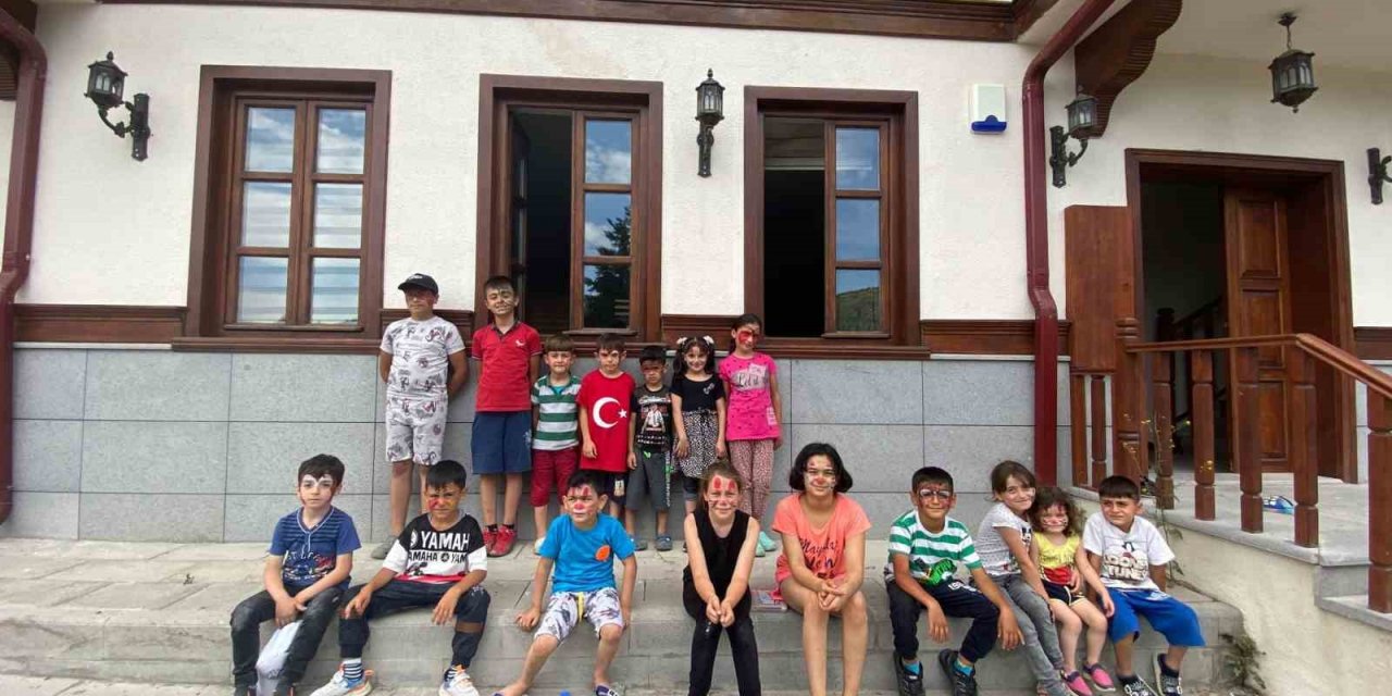 Mamak Belediyesi, mahalle konağında yaz etkinlikleri gerçekleştiriyor