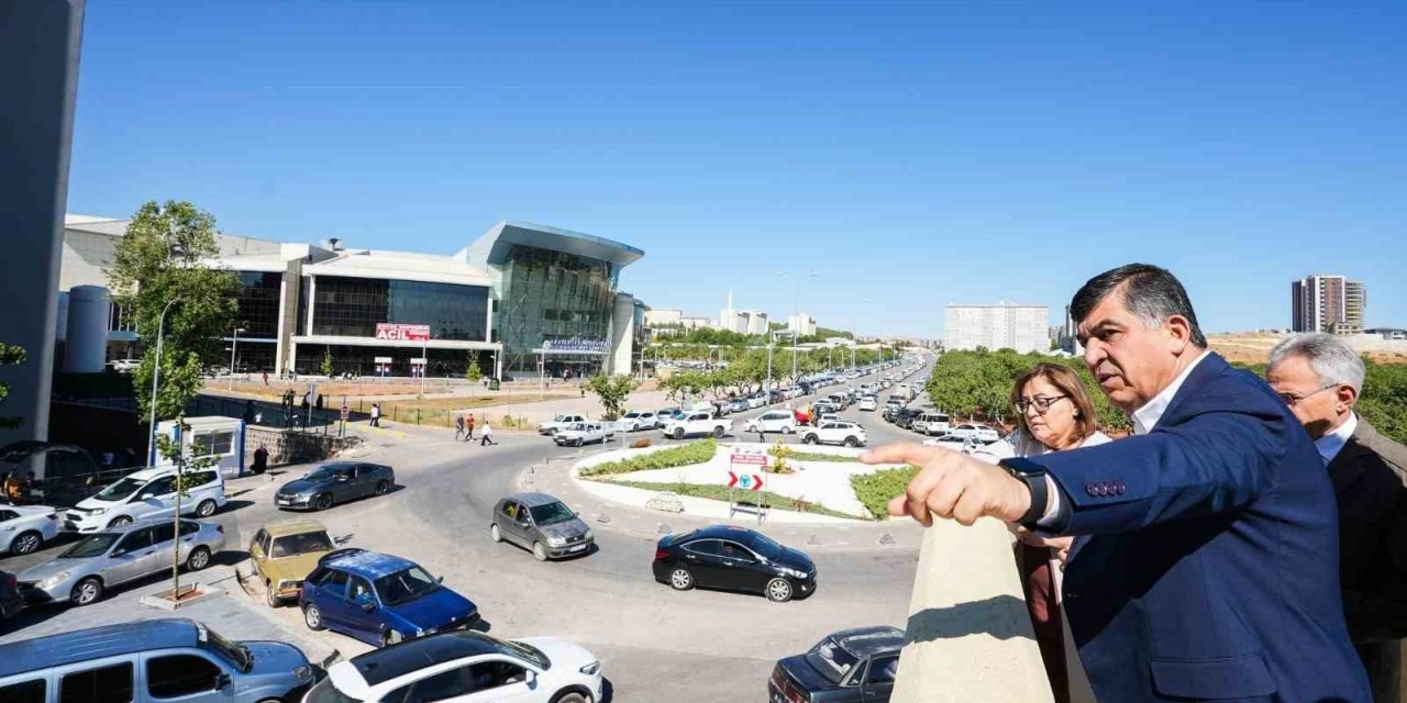 15 Temmuz otopark ve ticari ünite kompleksi tamamlandı