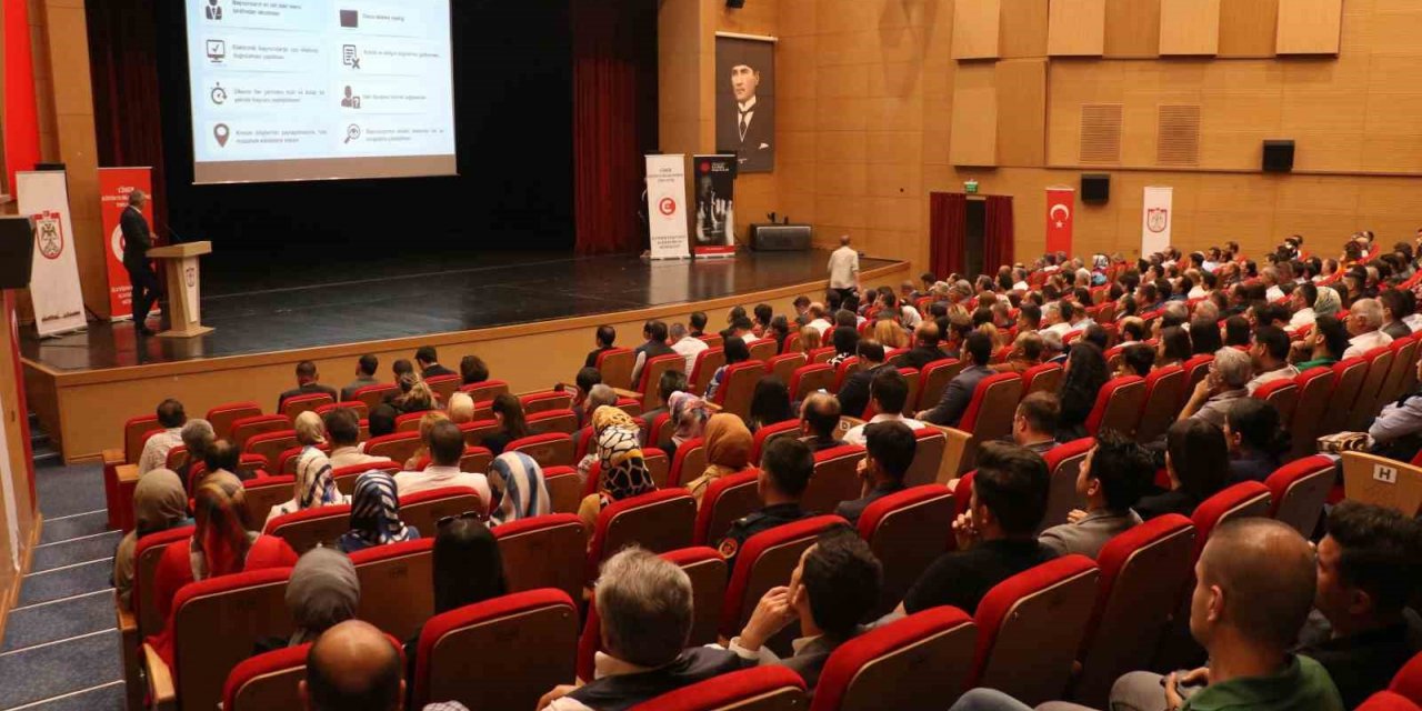 Kamu personellerine CİMER eğitimi verildi