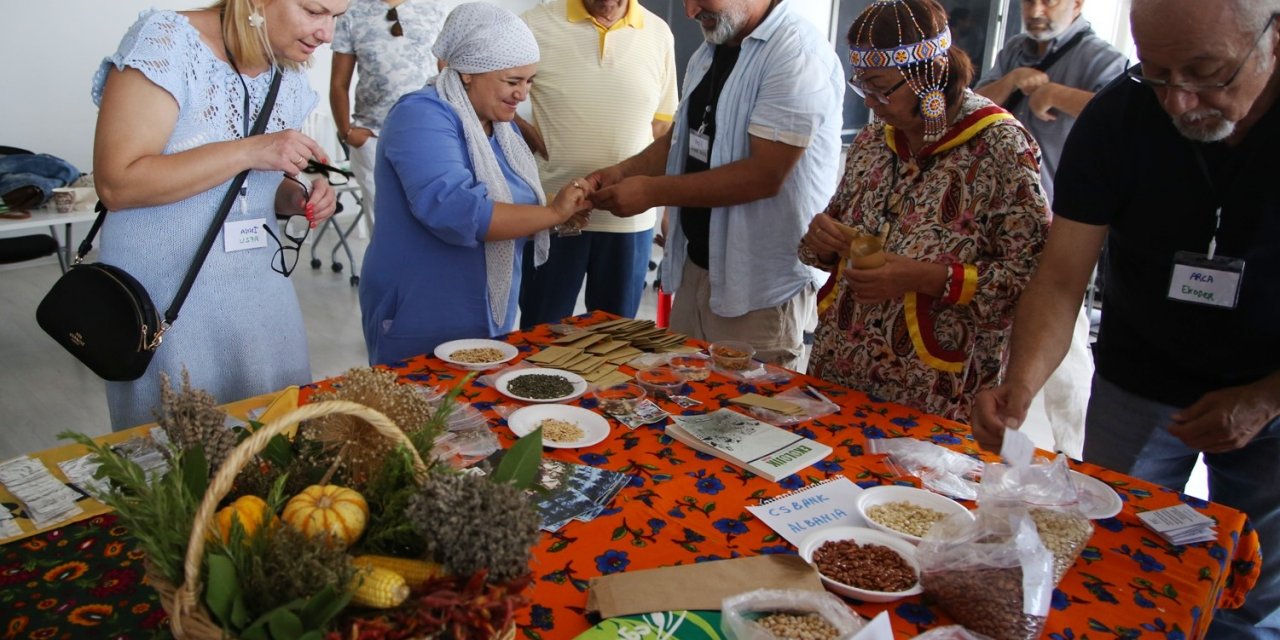 Nilüfer’de uluslararası yerel tohum takası yapıldı