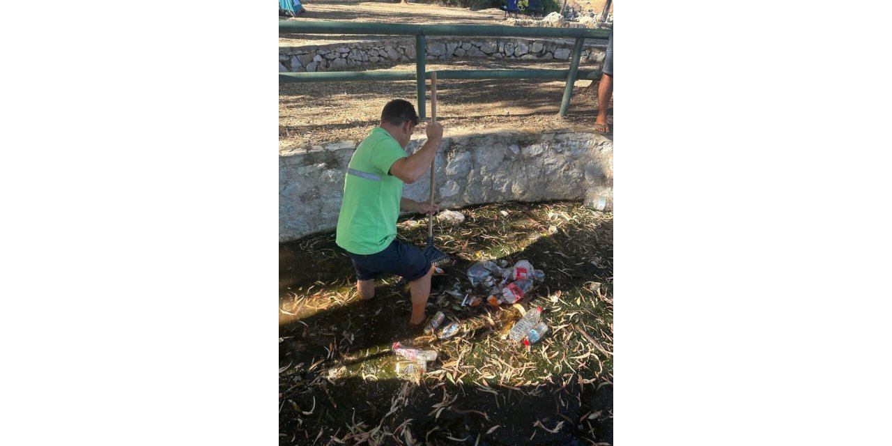 Marmaris’teki derelerde temizlik mesaisi sürüyor