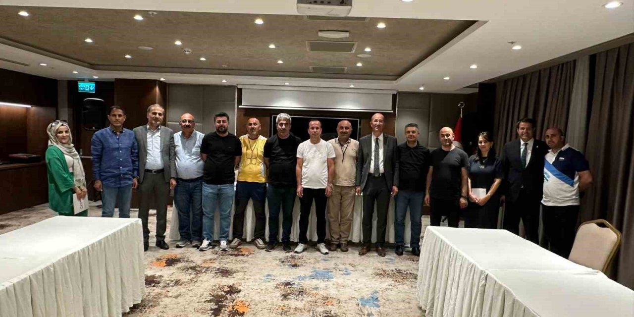 Yüksekova’da Iraklı acente temsilcileri için heyecanlı bekleyiş