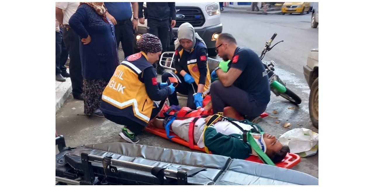 Otomobil ile motosiklet çarpıştı: 2 yaralı