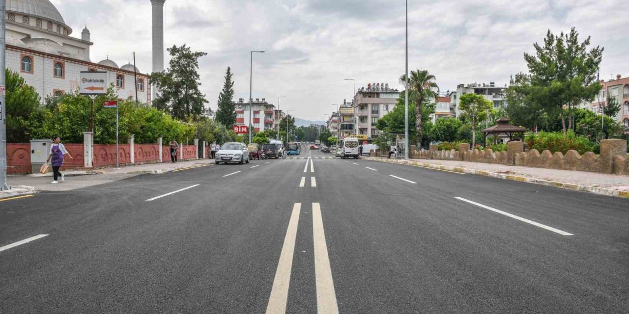 Antalyalı Hakkı Çavuş Caddesi’ne yeni imaj