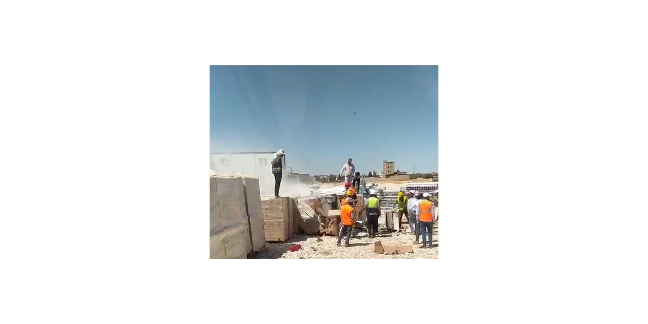 İnşaat malzemeleri alev aldı