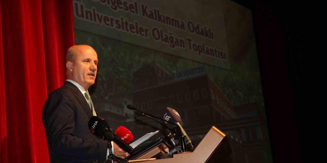 YÖK Başkanı Özvar: “Üniversiteyi tercih edecek adayların peşinde koşulması üniversiteler açısından önemli bir hedef”
