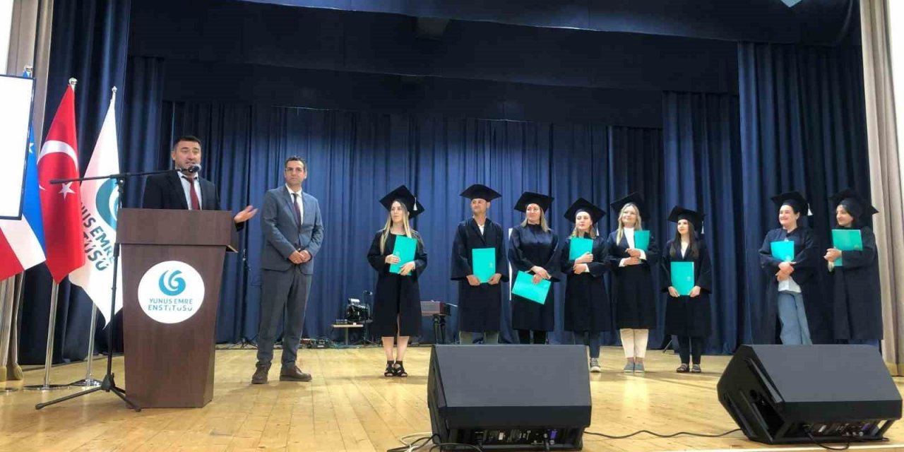 Gagauzya’da Türk Dili ve Edebiyatı Bölümü ilk mezunlarını verdi